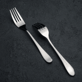 DINNER FORK 8" | 20 CM WHITE BOX PACKING